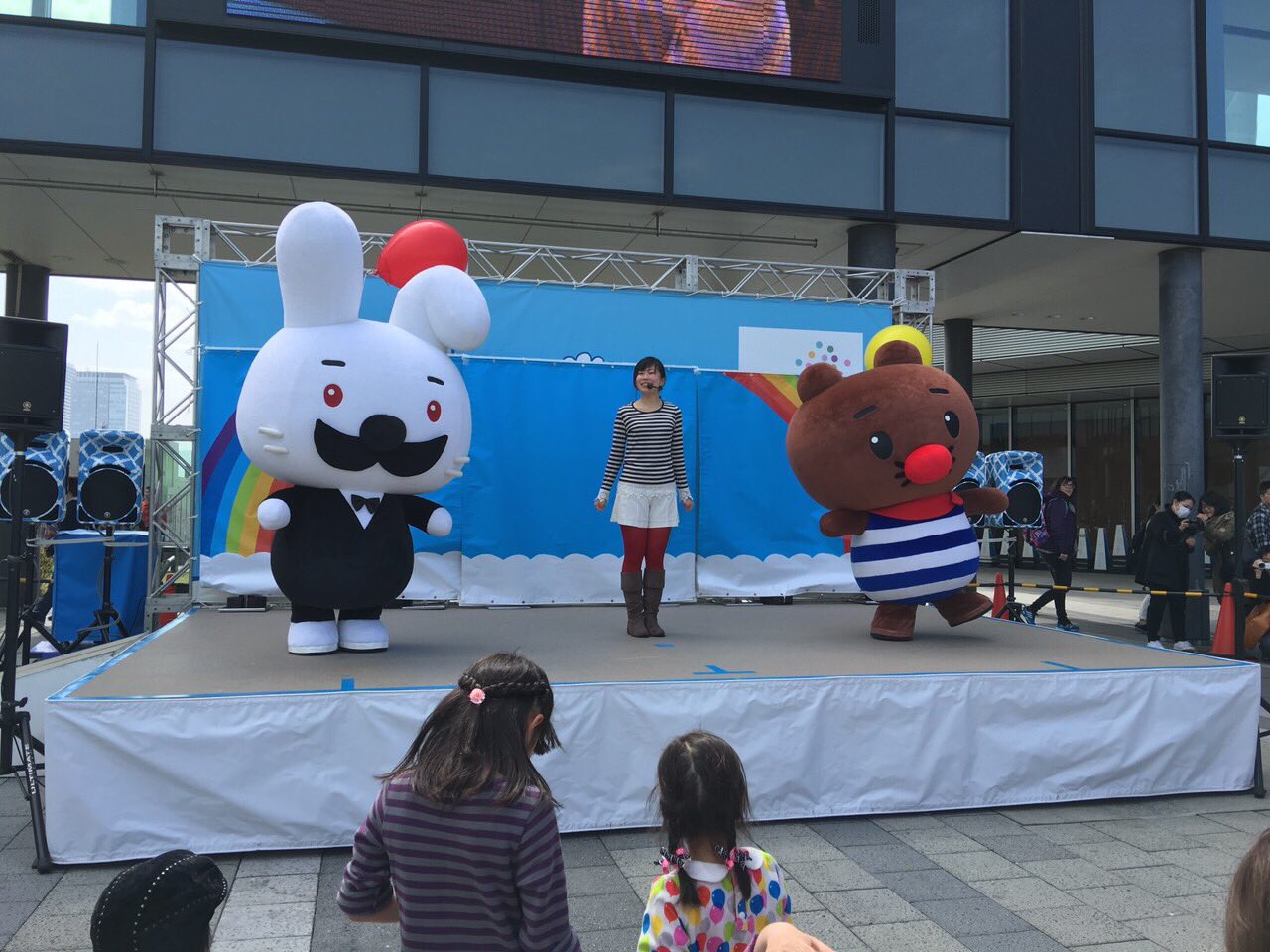 ふうせんいぬティニー 公式 さんのツイート ふうせんいぬティニー やまもりふうせんショー 今日は無事開催できました 握手会も好評です T Co D7oijecnzp