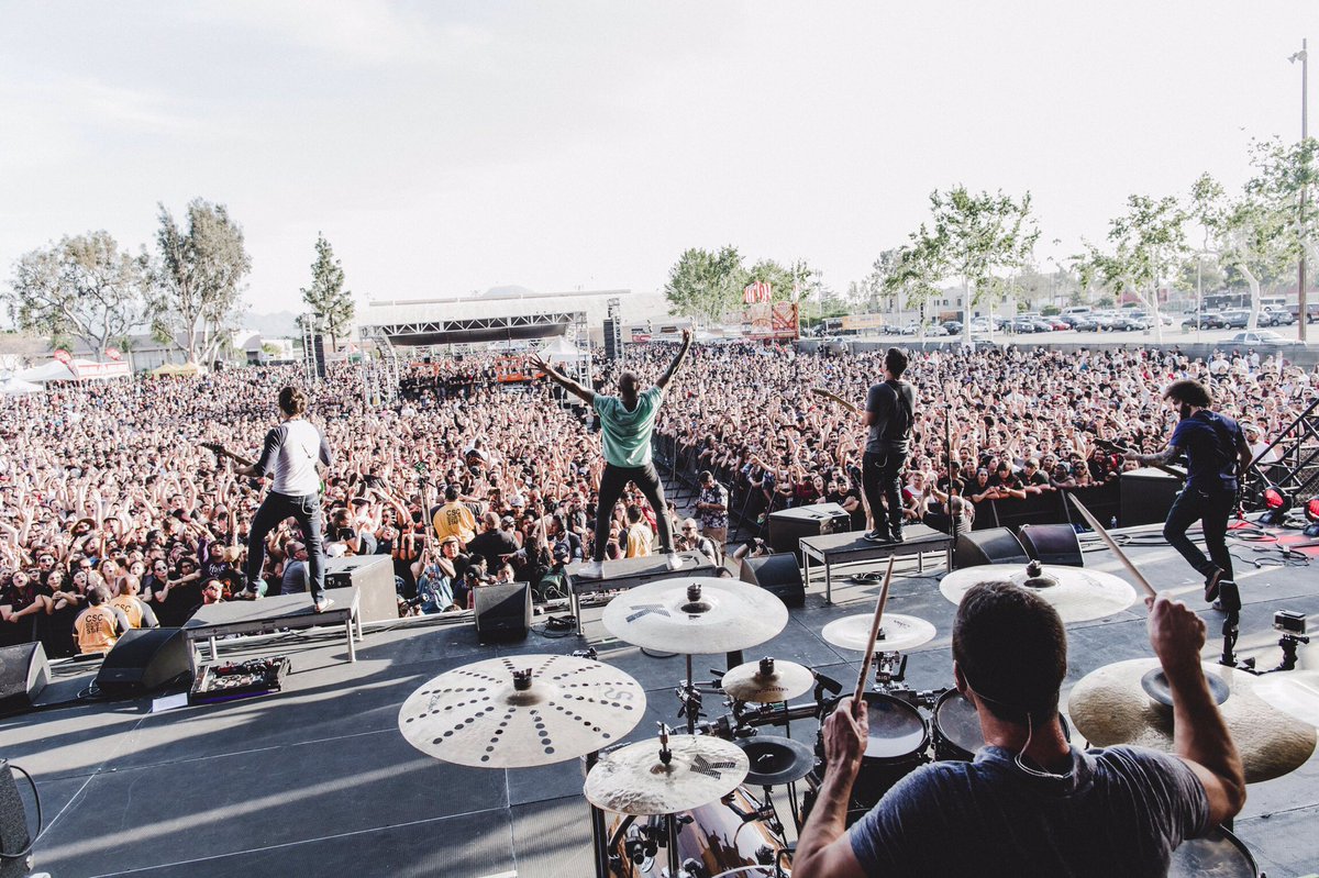 augustburnsred's tweet photo. That was a good one.  @rayduker 📷 #selfhelpfest https://t.co/lXo6OW8iDg