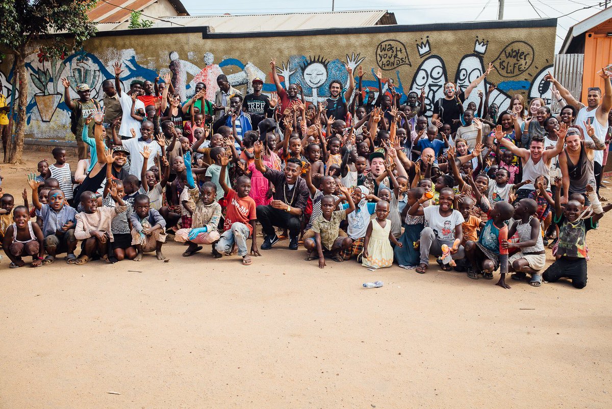 OCTOPIZZO's tweet photo. Fountain of the Youth,Bring a smile everywhere you go. 📸 cred to @rim_light #WorldWaterDay Festival 
#Prezidential https://t.co/H1SZl7oWus