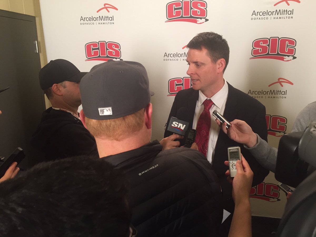 UCDinos's tweet image. #DVH doing the PostGame media scrum. #GoDinos #CISFinal8 #SportsnetU