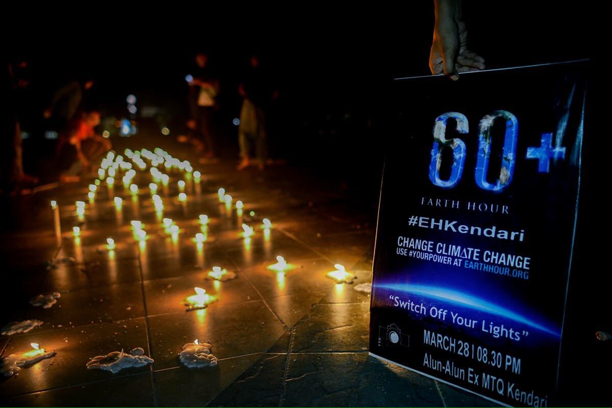 KendariRPK's tweet photo. Foto2 dr tmn2 @KendariRPK di Earth Hour 2016 #EHKendari #earthour #ChangeClimateChange @EHindonesia https://t.co/pllRGWW24Y