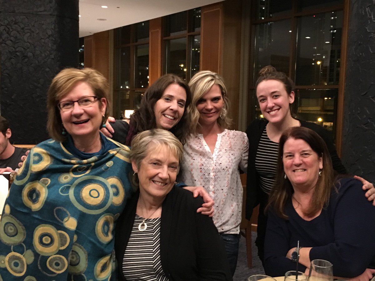 DyerMCC's tweet photo. Making connections in Chicago!  @mccneb @ctarrster #bestcollegeever #HMRL1010 #tailortothestudent https://t.co/LHZS0EQofV