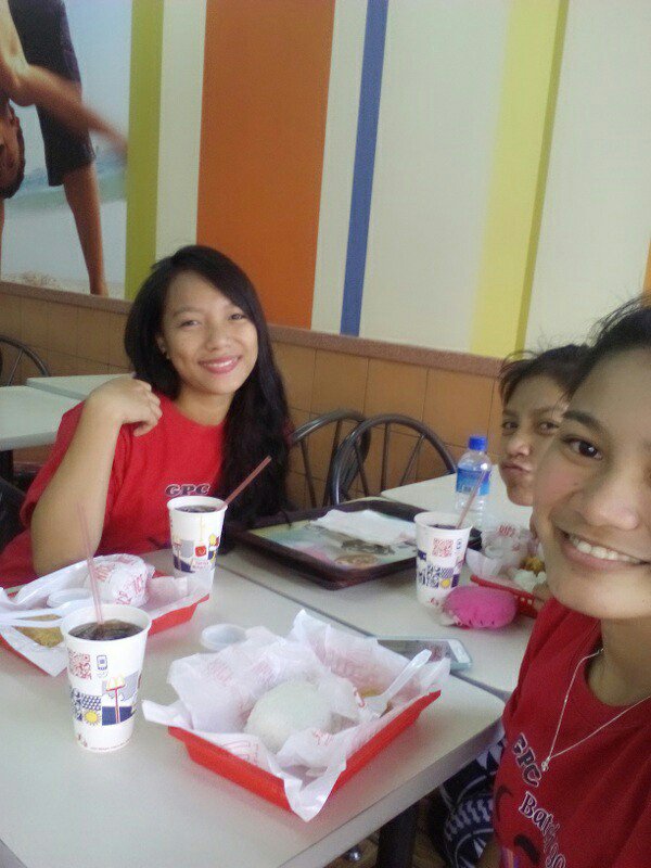 ZalynB's tweet photo. After fun run https://t.co/H87GWIuf76