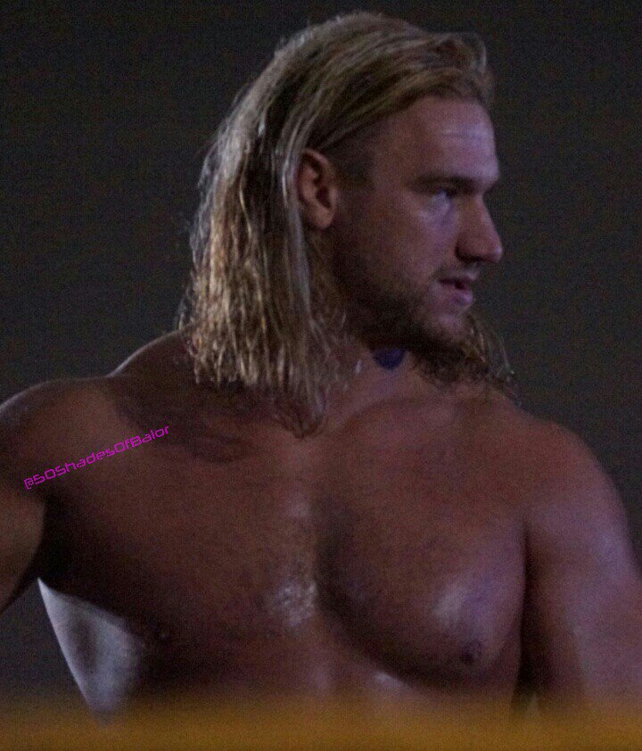 bananabelle87's tweet photo. Beautiful. Blonde. @TheWWEBlake #NXTCocoa https://t.co/GPA1jVUhoa