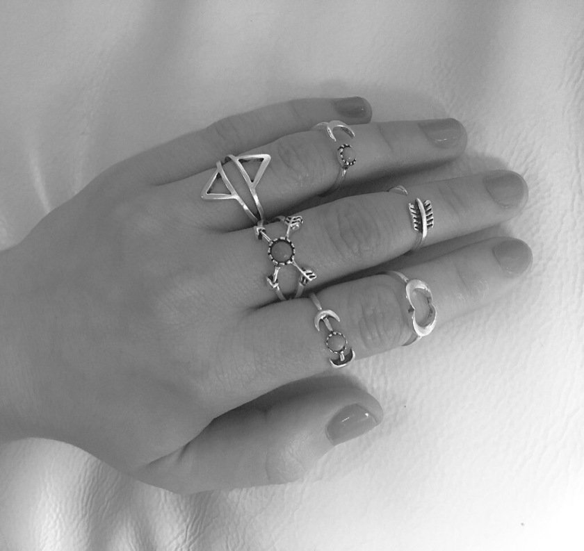 imogenrose's tweet photo. Enter my giveaway ~ Win jewellery &amp; flash tatts #thegirlgang #fbloggers #cherrydiva https://t.co/0RL9U5dIFC https://t.co/v2m7a4FCvy