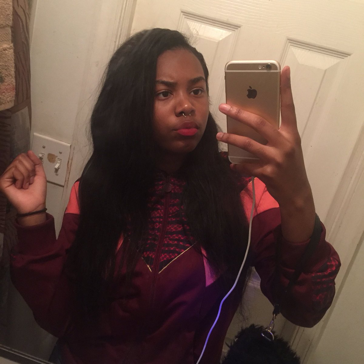 mrsbigbusiness_'s tweet photo. Idgaf💣💋 https://t.co/69Hs7EEEdU