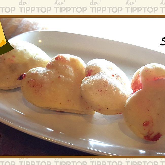 #Instagram @infobandungkuliner > Puter puter keliling bandung pengen nyari tempat nongkrong asik dengan menu nongkr…