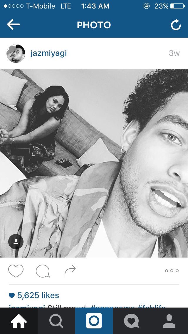FineAssBlackMe2's tweet photo. Ayesha Curry's brother https://t.co/5EA8plq8Op