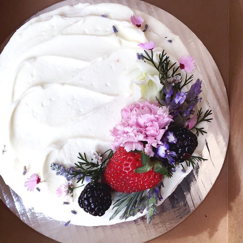 MatchboxKitchen's tweet photo. custom lavender + vanilla cake #matchboxkitchen https://t.co/flrr2pTNdD https://t.co/ypsH8NYfwQ