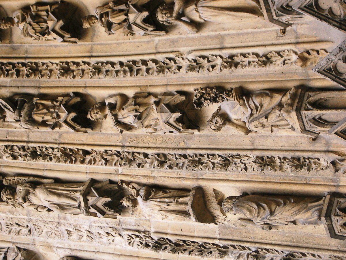 Uzivatel 文春学藝ライブラリー Na Twitteru ヴォリンガー ゴシック美術形式論 図版補遺 今日はランス大聖堂 入口上部の彫刻です 聖人と天使が植物のように繁茂しています ヴォリンガー ゴシック美術形式論 ランス Https T Co Jeghgsvypn