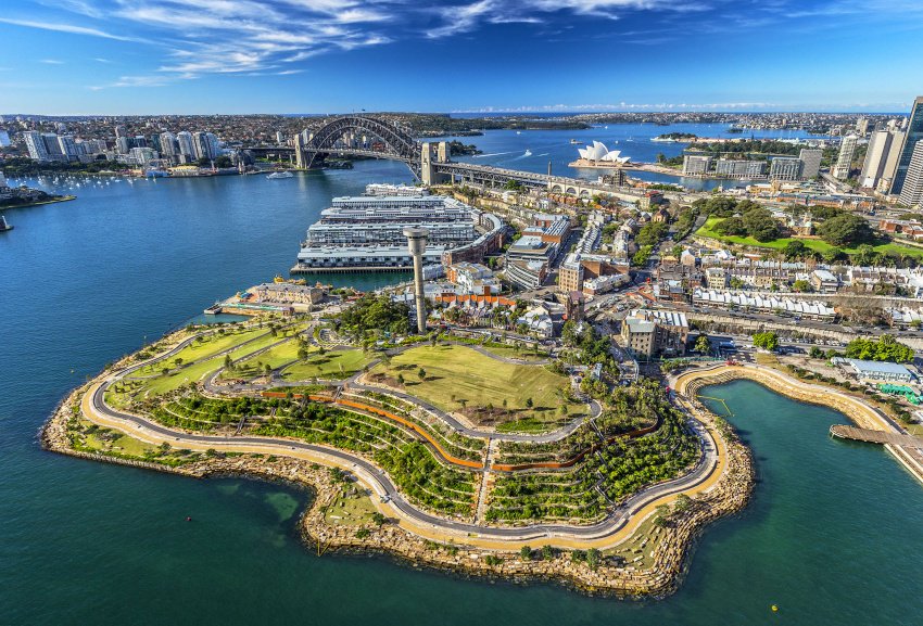 collegeofevents's tweet photo. Brett from @BESydney is on campus today. Subject? What makes Sydney so great for business events #busevents https://t.co/jaNDqzRJ5m