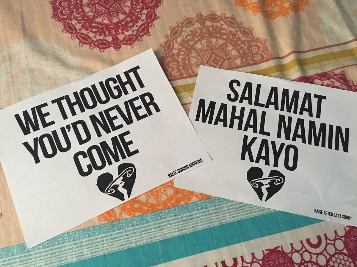 xixiclifford's tweet image. Printed my own copy, yeah! 😍 @5SOSPHOfficial #Project5SOSPH