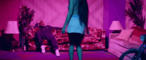 selfeggsprssion's tweet photo. still not tired of @rihanna's "Work"...how?????? #rihannamagic #summinboutthatwurwurwurwurwur https://t.co/iOXHunNb8z