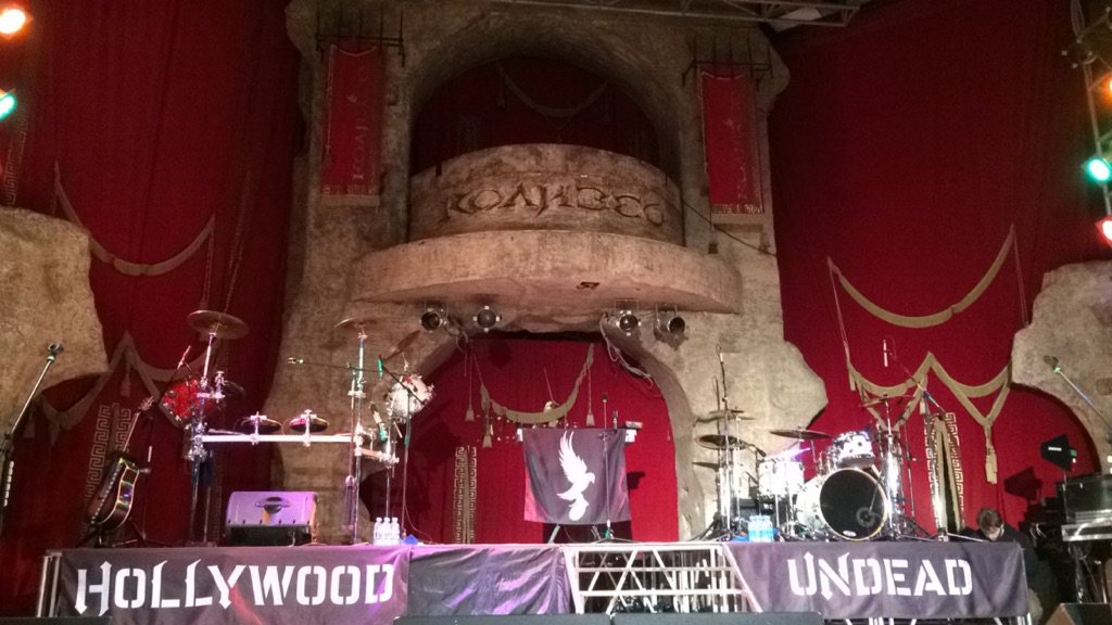 MattyKurlzz's tweet photo. Til next time UFA, #Russia #HUDayofTheDead 🇷🇺🎭 https://t.co/25g7V9In0C