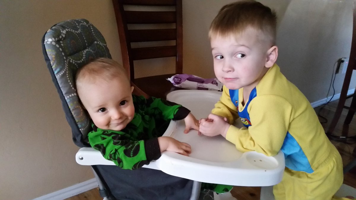 CariHigham's tweet photo. Being a mommy is most important. #kaetz #zandrix #stayathomemom #thankyounetworkmarketing  #iworkforthem https://t.co/vTfMs6d3UH