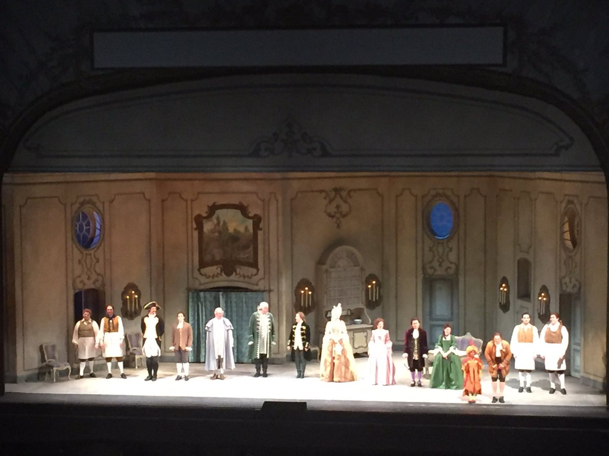RTSTenor's tweet photo. Curtain call at tonight's @LyricOpera #rosenkavalier #AmandaHerMajesty #musicmonday https://t.co/47L4x4eE7W