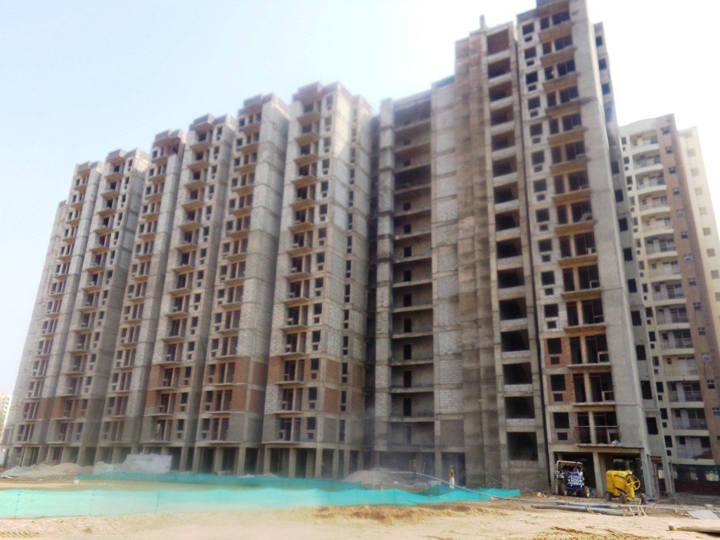 thdindia's tweet photo. Delight Residences –  C Tower and Commrecial Photos as on 07-03-2016 https://t.co/kppSB0Fjcj https://t.co/AefeyBD9TL