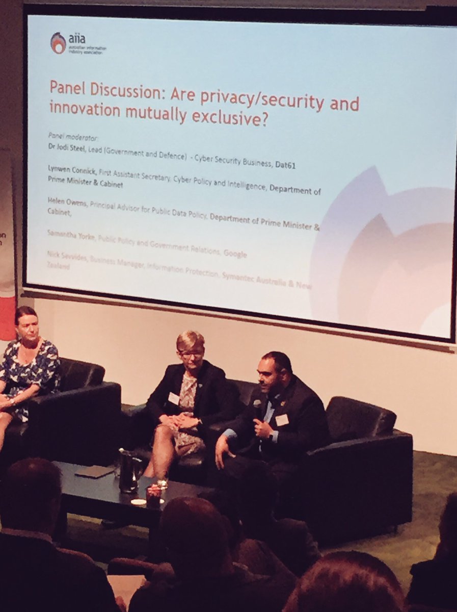 mcfoofy's tweet photo. @MelbourneGeek - Informed users still make poor choices on privacy. "We can't keep blaming the user's" #AIIASummit https://t.co/hOniWy2z6e