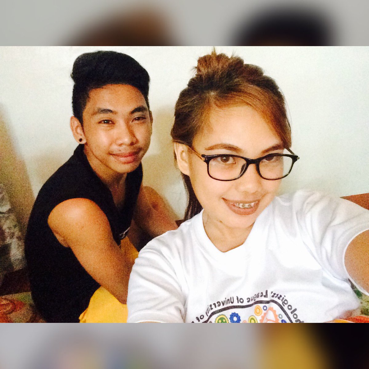 iamcessay's tweet photo. #bahaymode #siblings #atm https://t.co/Di7z1UxDqx