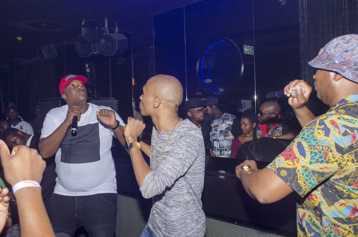 MampintshaNuz's tweet photo. Morning:Cishe Samuka 🎤 @kong_urban 🙌 https://t.co/SNfw8VEXwb