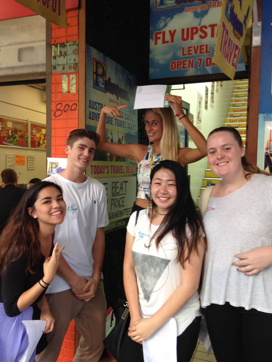 Pippy_the_Hippy's tweet photo. @BCIIConnect stranger (or stanger) holding paper with our name #BCIIscavhunt2016
#ChocolateDumplings https://t.co/Z7C5RZxOgx