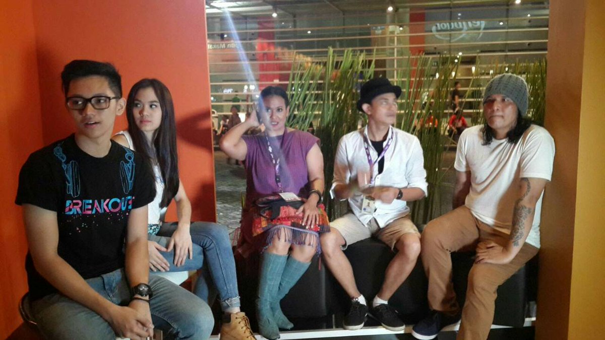 shermunch_medan's tweet photo. Sekarang capt lg interview salah band pengisi acara di Java Jazz #breakoutNETJavaJazz https://t.co/ajGpZVaep6