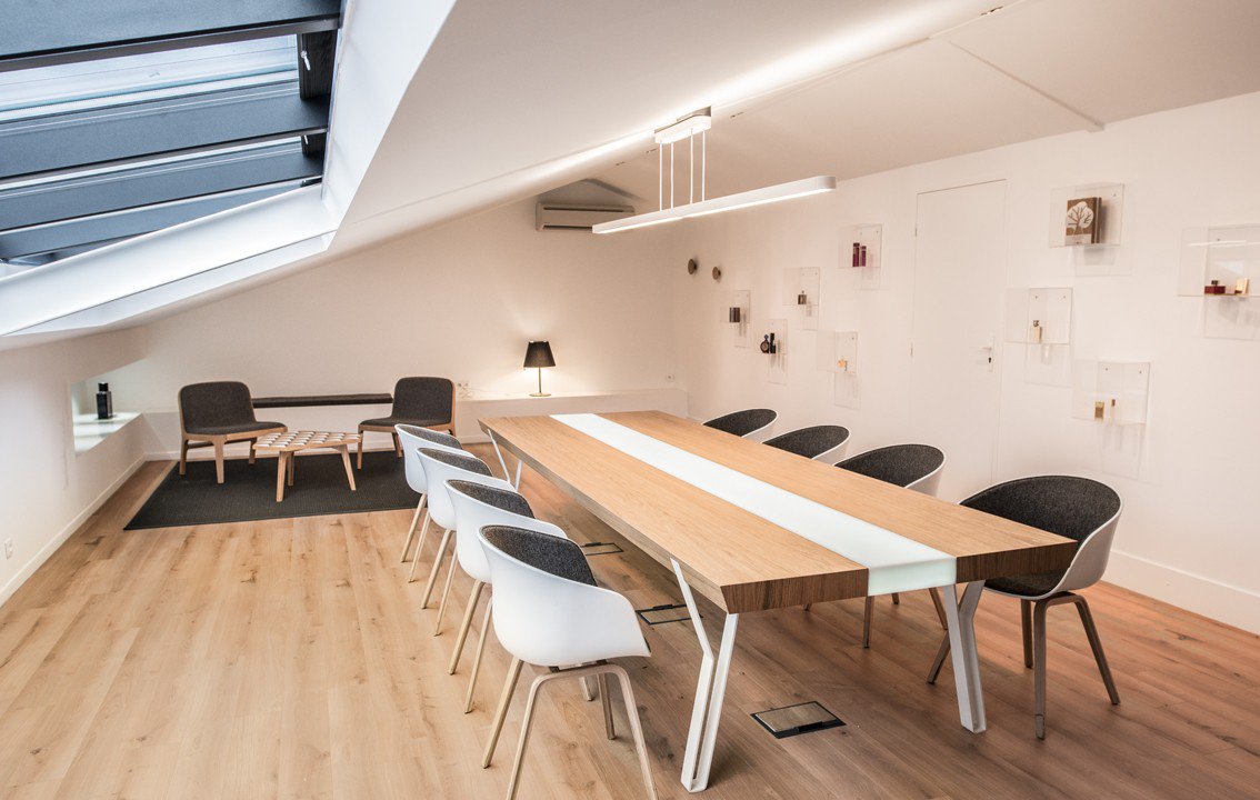 On vous donne quelques conseils pour améliorer l'#aménagement de votre #salle de #réunion ! bit.ly/1Y0igWI