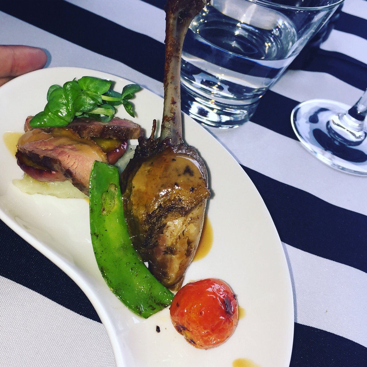 GlamFoodieZA's tweet photo. A BIG THANK YOU to @tsogosun for the lovely treats this afternoon - it was amazeballs! https://t.co/NdEjWSNgNL