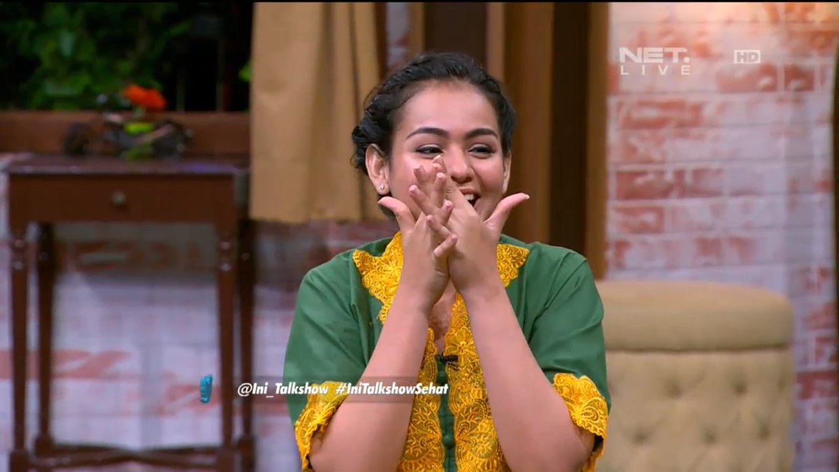ulfa_prikitiw's tweet photo. neng @sahilata senyum dan tawamu manis bangettt @Ini_Talkshow #IniTalkshowSehat https://t.co/qB5bD0jJip