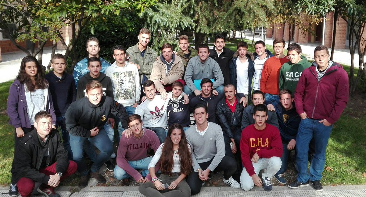 ALPHAMILITAR's tweet photo. Este año hemos batido récord de asignaturas aprobadas en Ingeniería Mecánica de la UNED, ¡GRACIAS! https://t.co/R3uvuqcFjZ