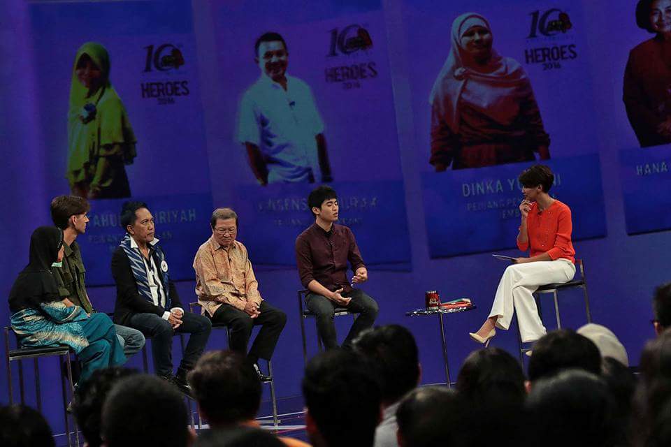 KickAndyShow's tweet photo. 5 #kickandy Heroes ini akan berbagi kisah inspiratif mrk. Spt apa? Yuk nonton Jumat, 11 Maret 2016 pk20.05 @Metro_TV https://t.co/JvkHJuuerM