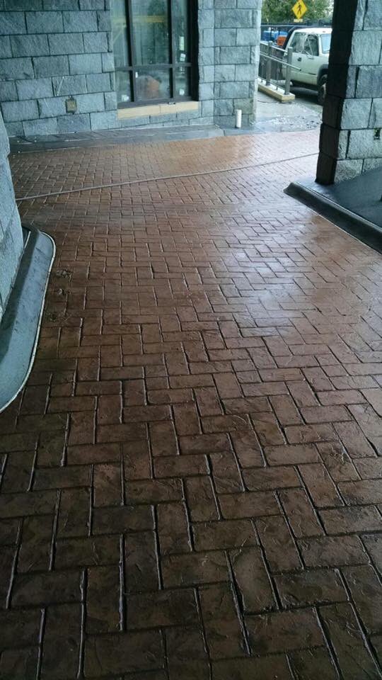 DecoConcDesign's tweet image. #stampedconcrete #herringbonebrick #savannah #savannahwaterfront #decorativeconcrete