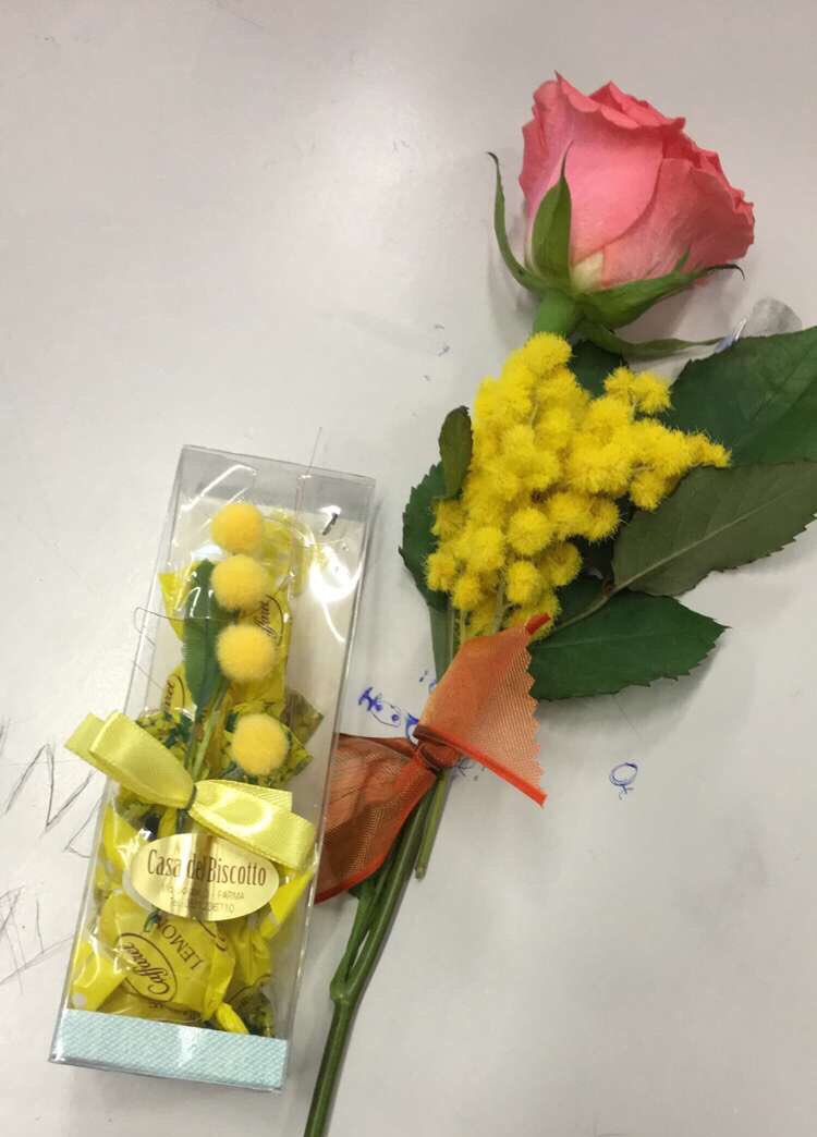 Tanti cuori per tre dei miei compagni di classe (Case,Edo e Lollo)❤️❤️❤️❤️❤️❤️❤️❤️🌼🌹🍬