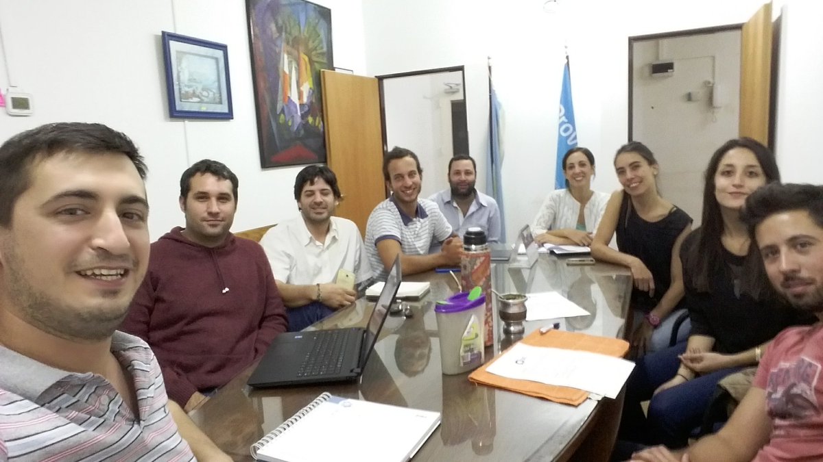 jovenesUEM's tweet photo. Reunión mensual Jóvenes Empresarios UEM #SegundaDelAño #Emprender #CCCA #Capacitación #PremioJoven #HayEquipo https://t.co/edjebCf0z6