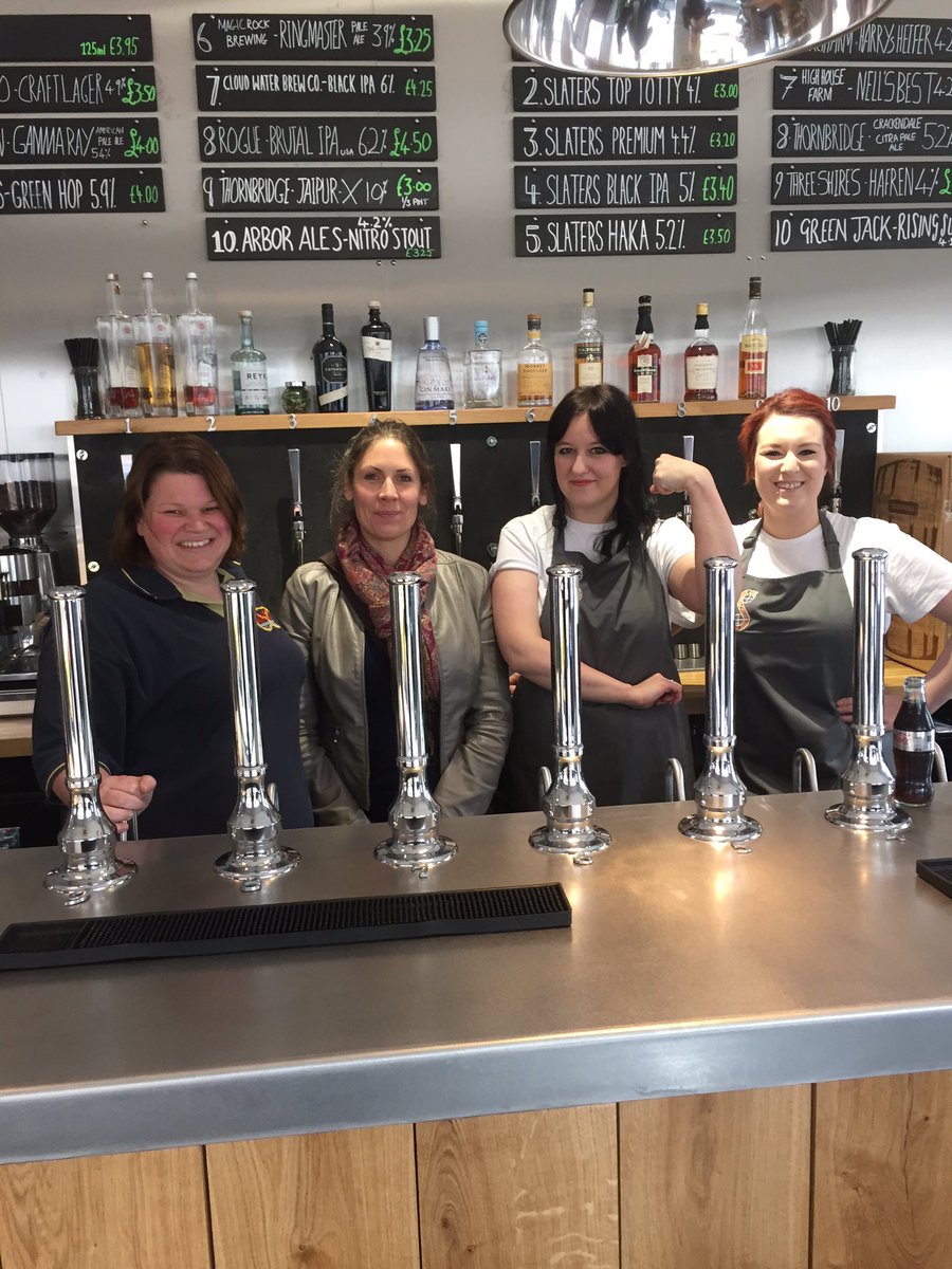 slatersbars's tweet photo. #InternationalWomensDay our great girls on the bar #slatersbar #craftbeerbar https://t.co/EkqtfgCFcM
