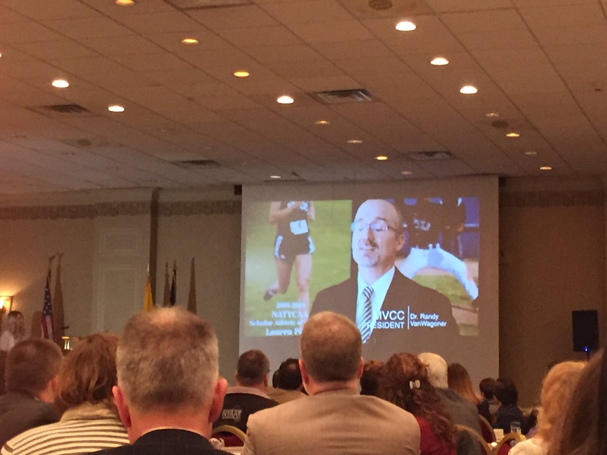 UnitedWayMV's tweet photo. #StateofOC is underway! https://t.co/g2VONwVwan