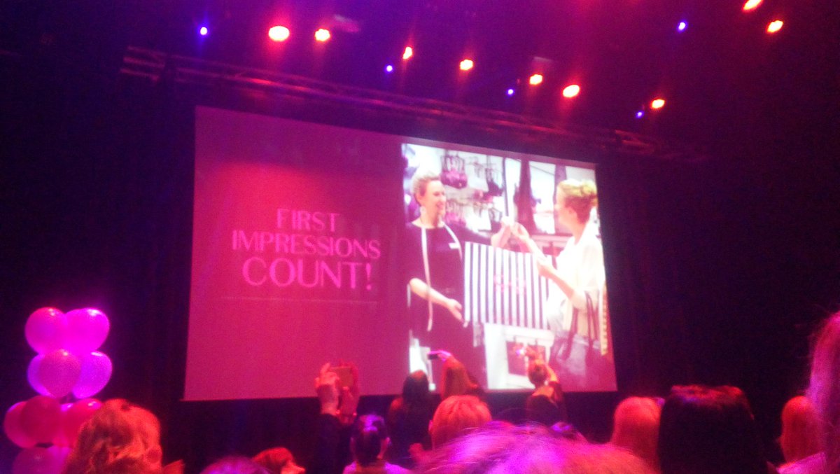 yvonnereiterer's tweet photo. #brandevent #livingthehkmdream #hunkemöller #brandevent2016
#liveitup #hkmacademy https://t.co/tx9xo19xME