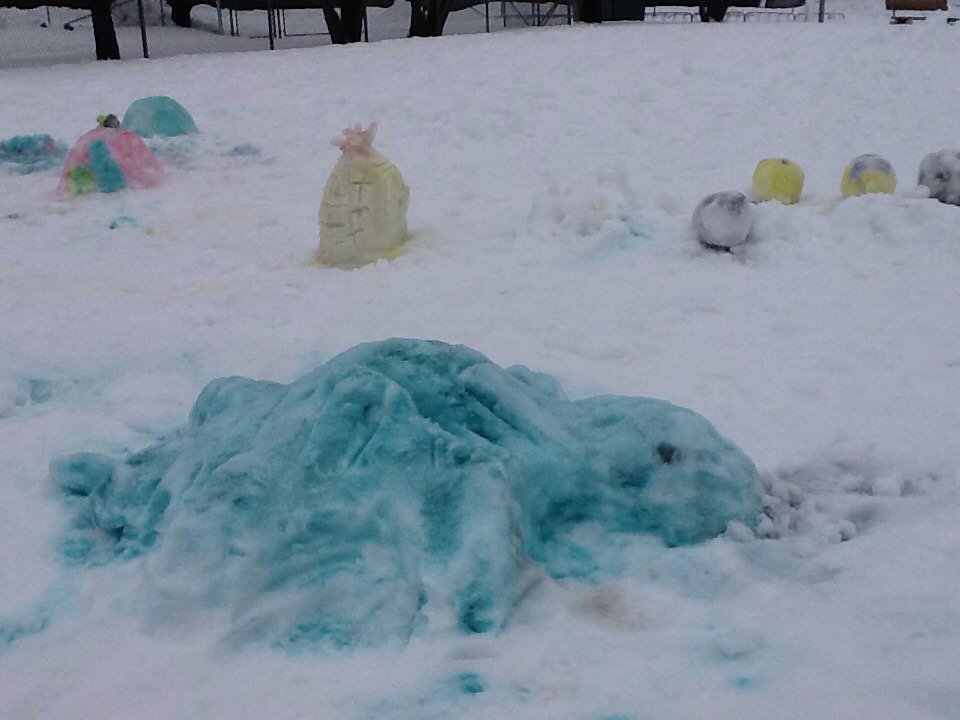 hogomsfritids's tweet photo. #sportlovskul #snöskulpturer #högomsfritidshem https://t.co/5niWTWFvou