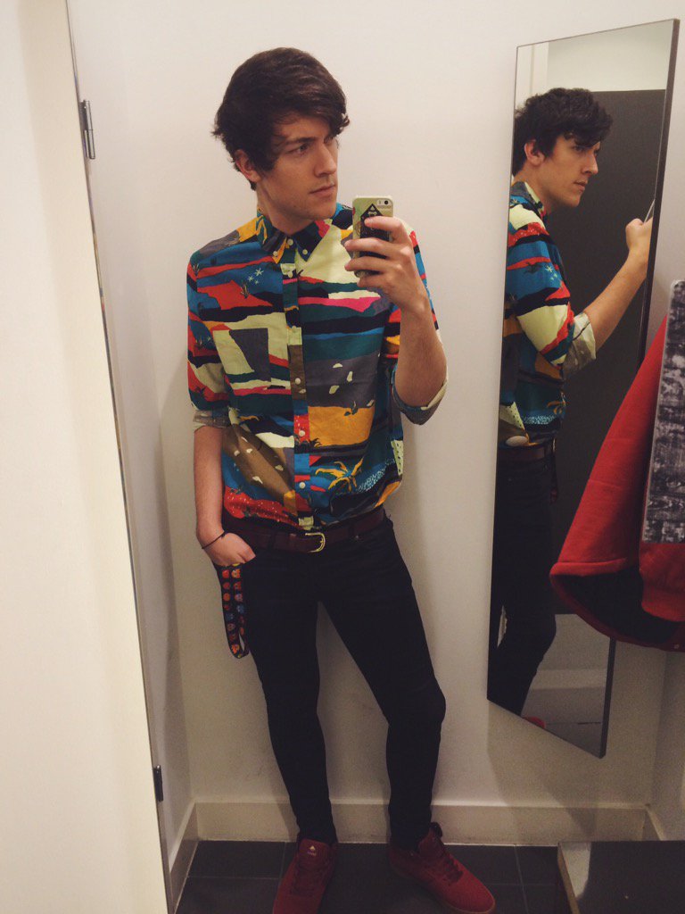kickthepj's tweet photo. alright guys on a scale of 10 - 10 how much of a 10 am I right now? https://t.co/N1kTh6Nj9b
