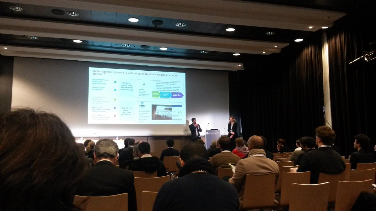 agungw132's tweet image. RT@john_mcgown Au @BigDataParis salon où Orange Business Service parle de @PredicSis! #BigData #AnalysePredictive