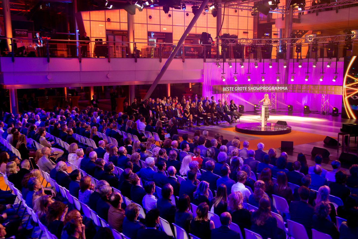 detvbeelden's tweet photo. Straks de tv-beelden in @ShownieuwsSBS6 en @RTLBoulevard. Morgen de uitreiking op @ZiggoCompany op kanaal 13! https://t.co/rkn21pg7pI