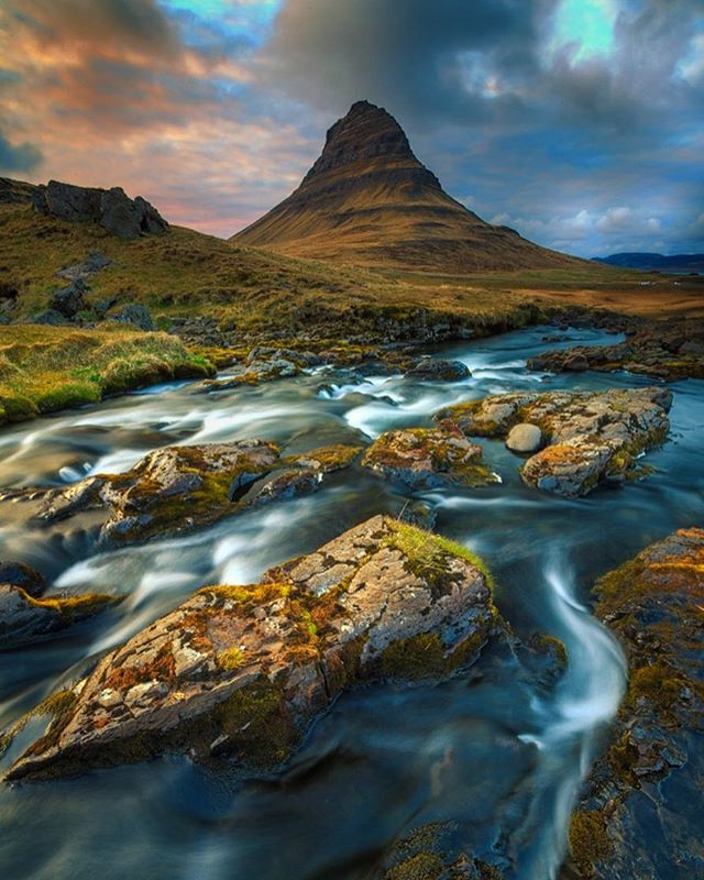 pictoidllc's tweet photo. Location: Iceland. Shot by @difruscia.
#iceland #travel #landscape #startup #photography https://t.co/NyUHR1r7SK