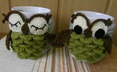 purpletouch2's tweet photo. #cupcozy #cupstand #crochetcoffee #yarnovations #ArtTherapistsArt #mooglyblog #StitchPosting #juststitched #knitting https://t.co/VkPeN9DSca