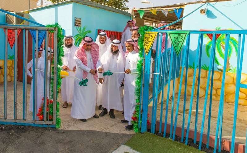 sabqorg's tweet image. قائد ابتدائية بروضة الرياض يحوِّل مبناها القديم إلى بيئة جاذبة للطلاب sabq.org/hsFtVD @sabqorg