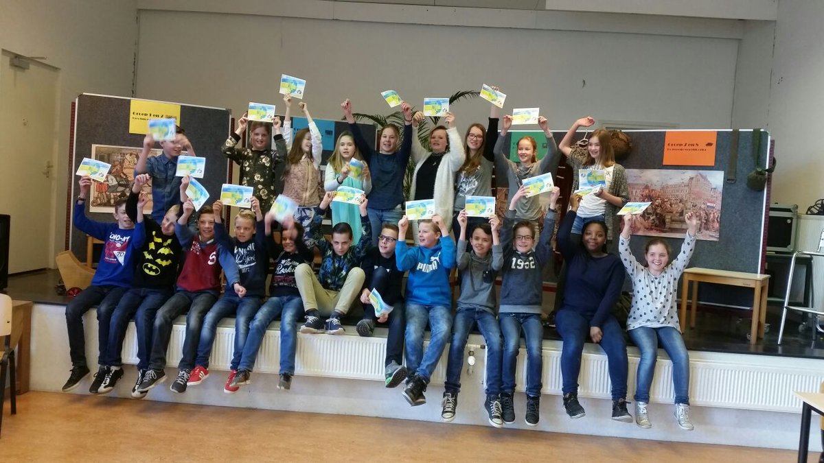 cbsdepoort's tweet photo. #EHBO iedereen geslaagd! https://t.co/W55uGxG27D