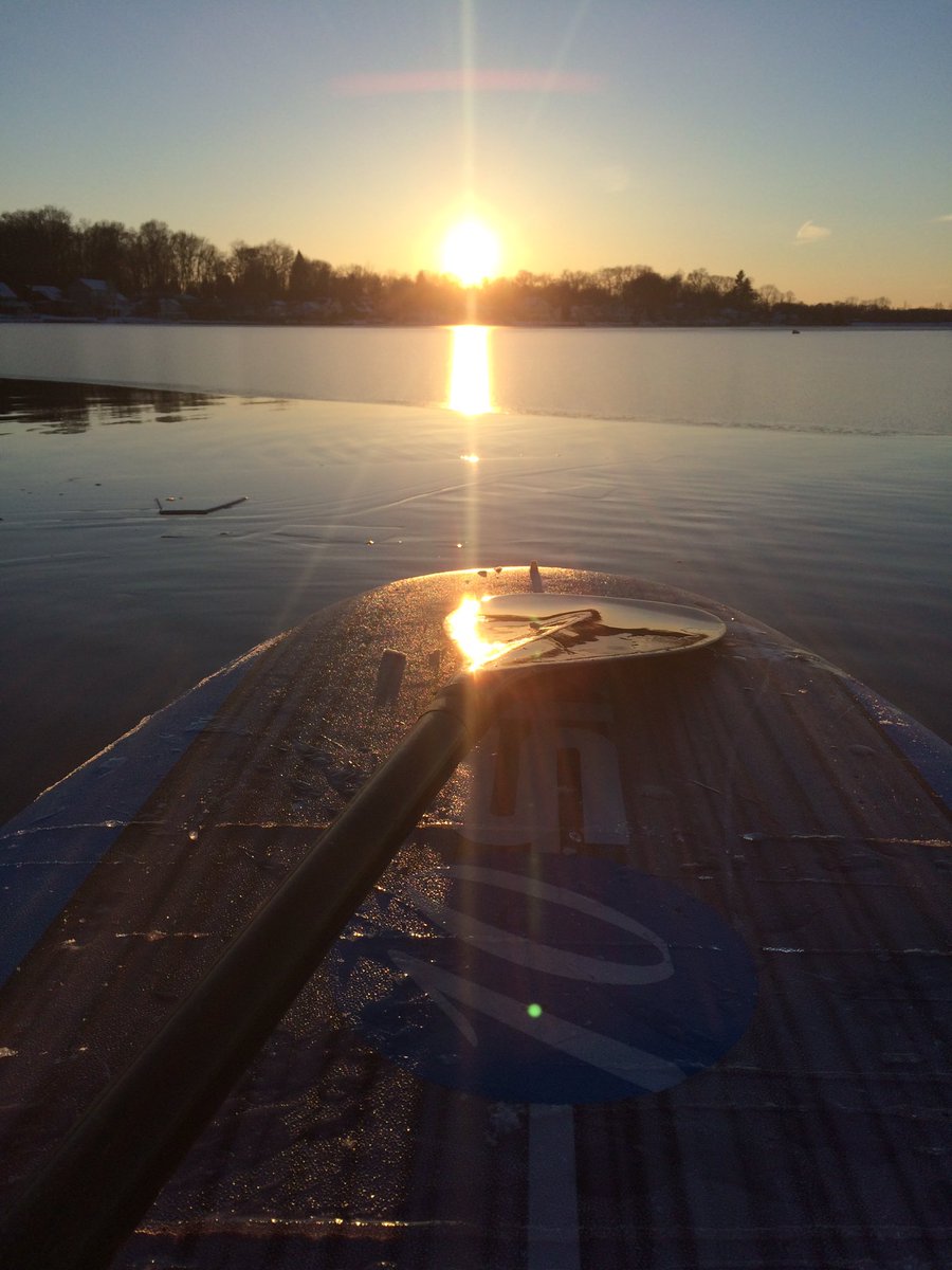 SweetwaterSupyo's tweet photo. Open water! Couldn't resist a paddle #marchinmichigan #byewinter #sweetwatersupyo #paddleboardyoga #irishhills https://t.co/YOzHs6N263