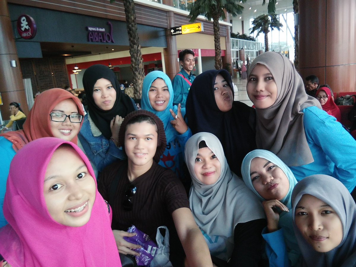 with mfc pekanbaru dan kk rini (mfc jakarta) cc: @MahesyaKDI15 <a href="/ofc_mahelicious/">Ofc_mahelicious</a> <a href="/agengseptariny/">ageng septa rini</a> @GitaILhamfever