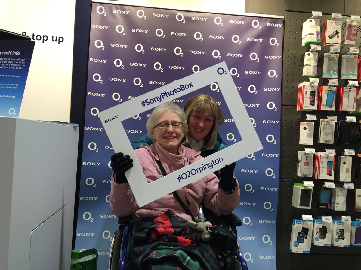 Avertec_'s tweet image. Last few fab snaps from team Orpington #SonyPhotoBox #O2Orpington @Sony @O2 @Orpington1st