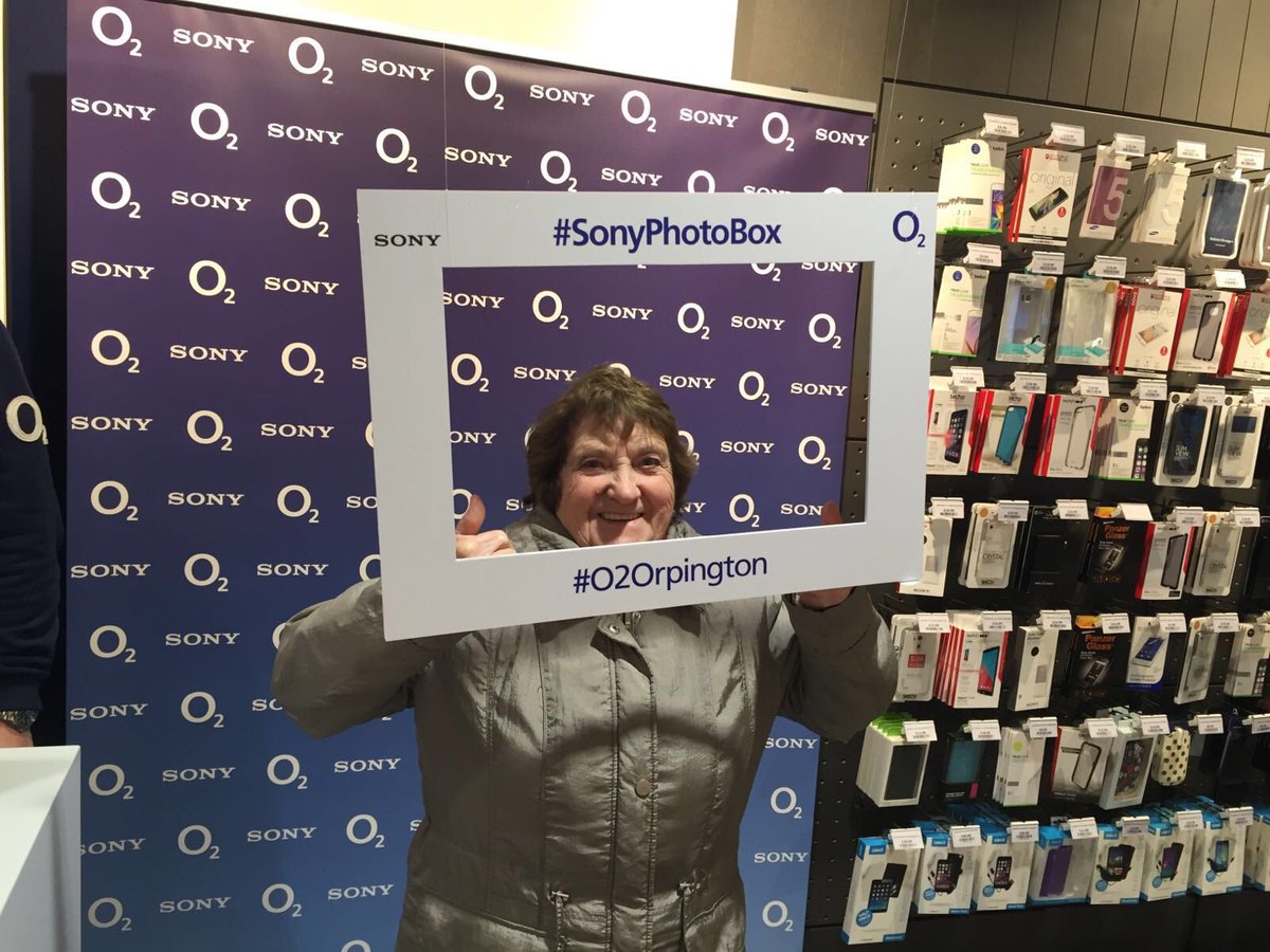 Avertec_'s tweet image. Last few fab snaps from team Orpington #SonyPhotoBox #O2Orpington @Sony @O2 @Orpington1st