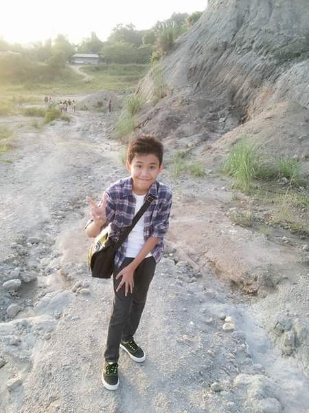 JustinAndrew02's tweet photo. Just went to Mt. Pinatubo,Capas,Tarlac with my mom 👍👍😊😊💜💜💜💜 https://t.co/AN9Gekm74B